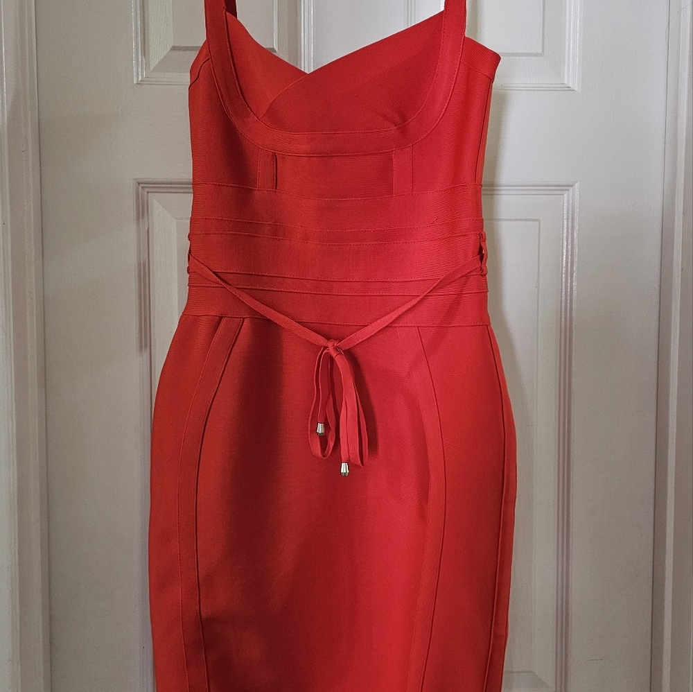 Bella Barnett NWT red Valentine’s bodycon dress size L fits like M